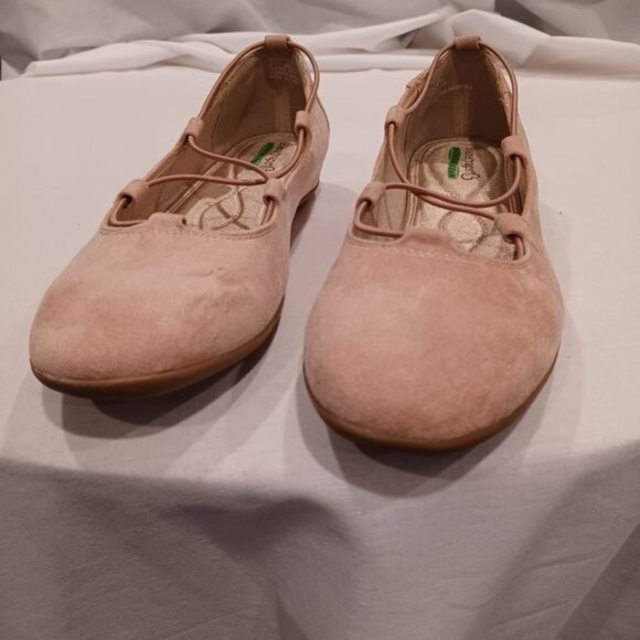 Baretraps Womens Ballet Flats With Criss Cross Elastic Straps Foam Insole Light - Picture 6 of 8